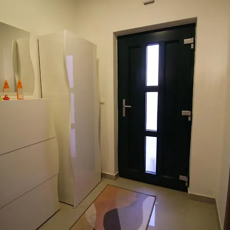 Holiday Apartments Zadar דירה *