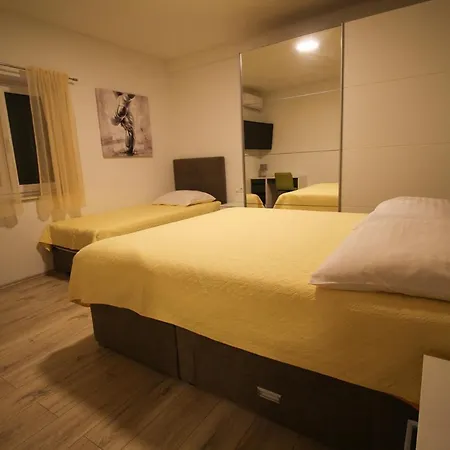 Holiday Apartments Zadar Апартаменти